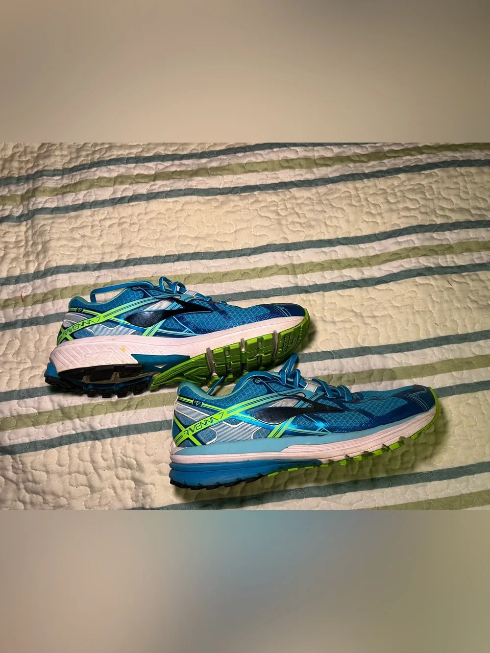 Brooks athletic running